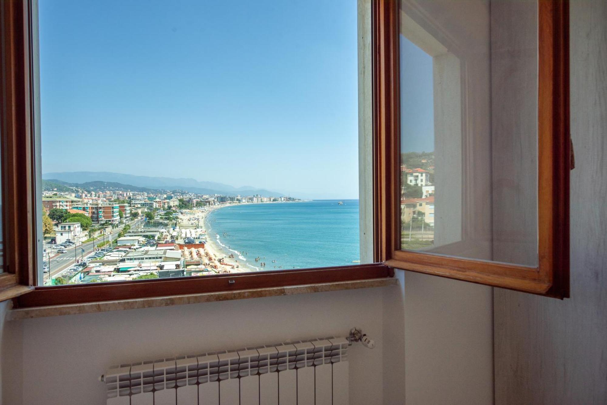 You And The Sea Savona Dış mekan fotoğraf